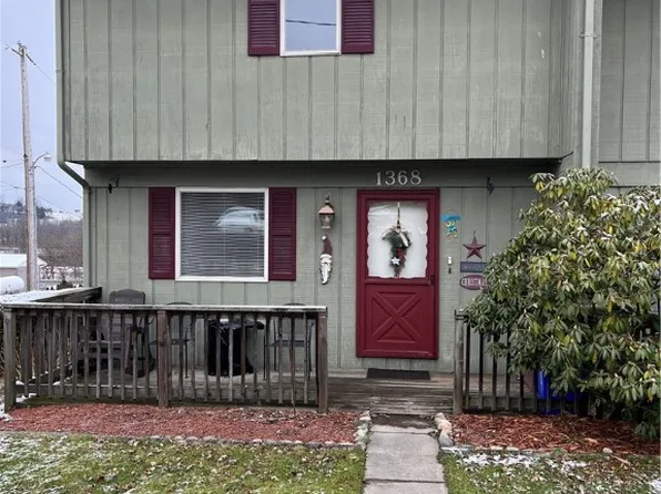 1368 Ben Avon St, Indiana, PA 15701
