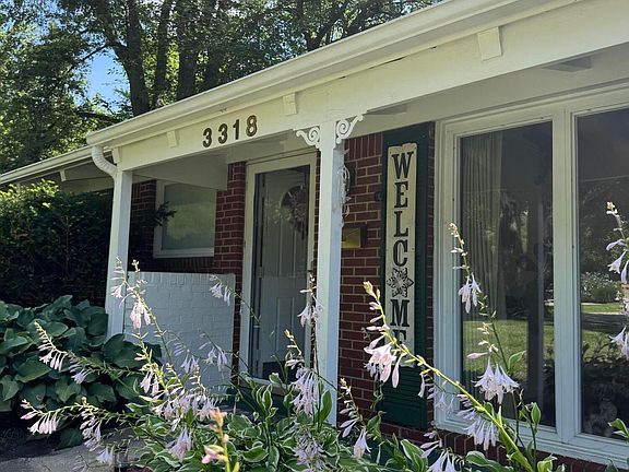 4th image of 3318 E Lincolnshire Blvd