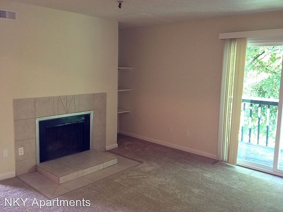 5th image of 1003 Parkvale Ct APT 8