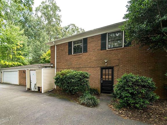 3rd image of 321 Stanaford Rd