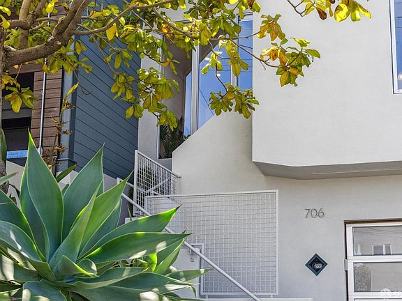3rd image of 706 De Haro St