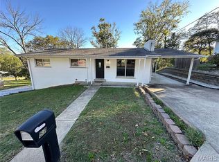 57 Lois Ln, Fenton, MO 63026