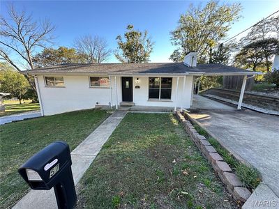 57 Lois Ln, Fenton, MO, 63026