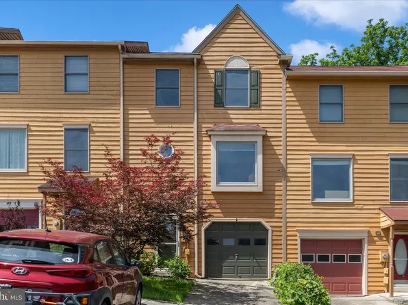 6631 E Beach Dr, New Market, MD 21774