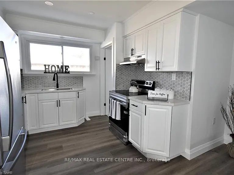 346 Brompton Ave #MAIN — Photo 5