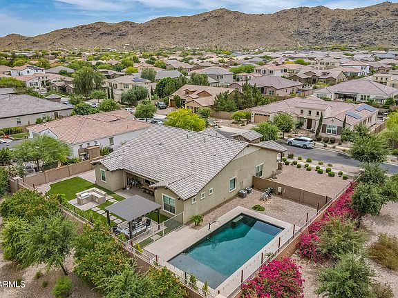 2nd image of 3004 E VALENCIA Drive