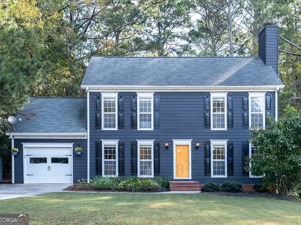 121 Chadds Ct, Athens, GA 30606