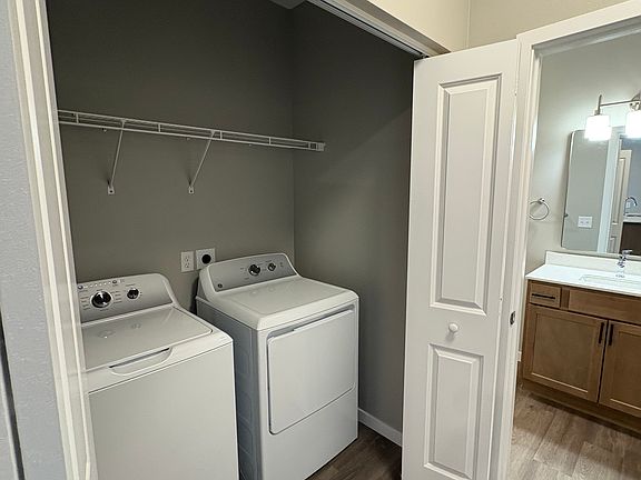 5th image of 600 Salem Ave SE #1