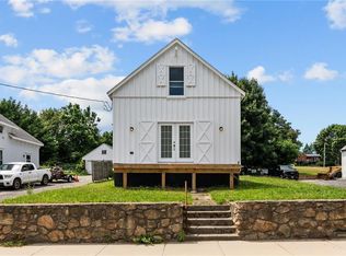 2958 E Main Rd, Portsmouth, RI 02871