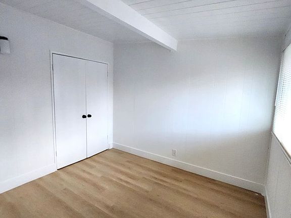 5th image of 10516 S Inglewood Ave APT 4