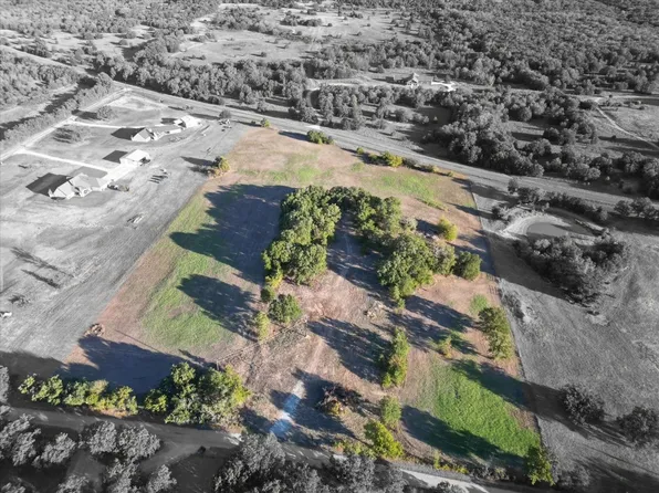 202 County Road 1571, Chico, TX 76431