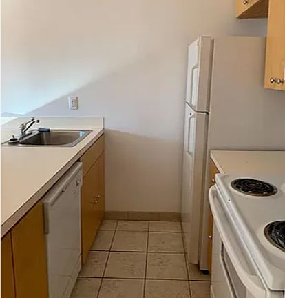 5th image of 2034 5th Ave APT 3B