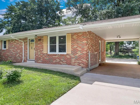 2114 E 5th St, Washington, MO 63090