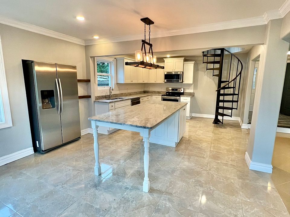 1st image of 1296 Warner Hall Dr