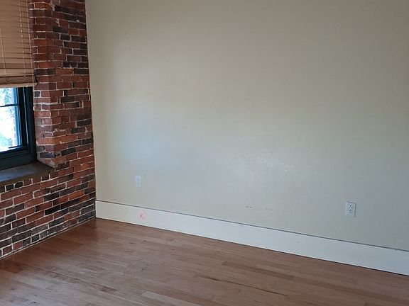 5th image of 110 Main St APT 301