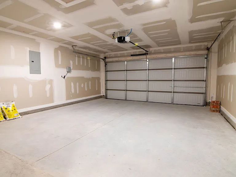 6004 Kingsville St — Photo 22