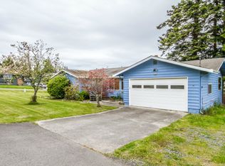 3881 Taylor Rd, Oak Harbor, WA 98277