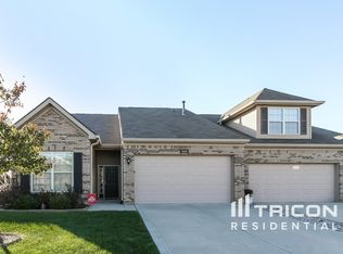 1428 Colony Park Dr, Greenwood, IN 46143