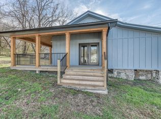 215 Okolona Dr, Erwin, TN 37650