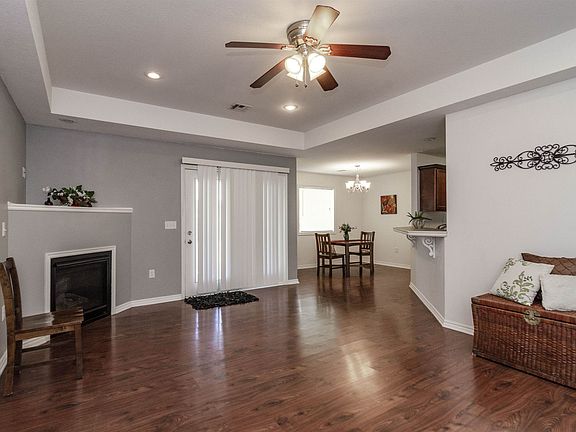 5th image of 517 Sheeran Ave