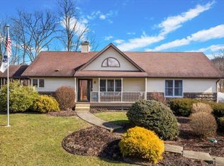 8000 Stone Castle Rd, Athens, OH 45701