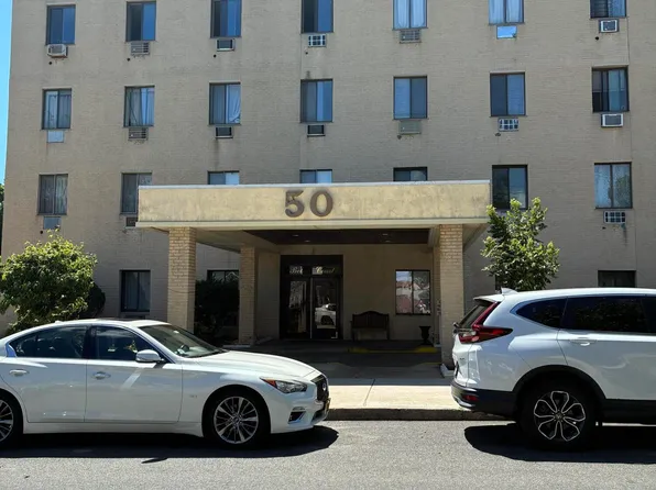 50 Belair Rd APT 4H, Staten Island, NY 10305