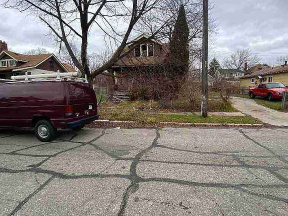 12072 Cherrylawn