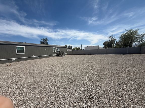 5th image of 10036 Pamela St