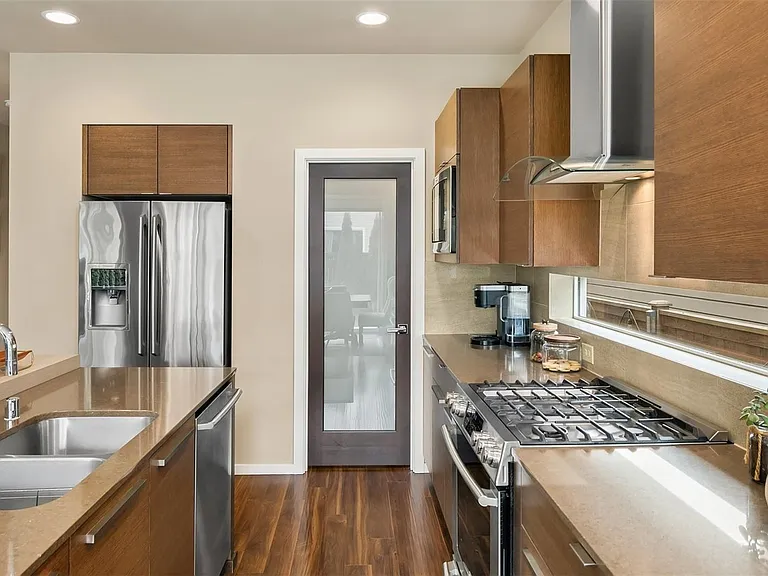 5614 Elaine Ave SE — Photo 7