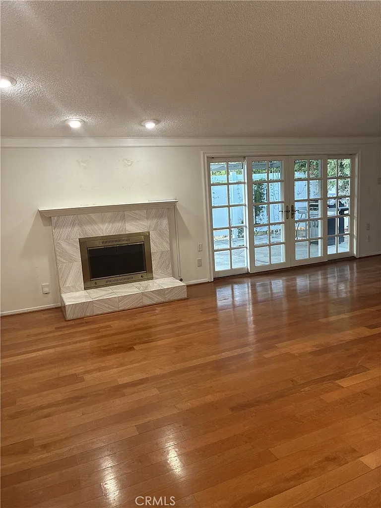 3 bed, 1404 sqft, $4,450 — Photo 4