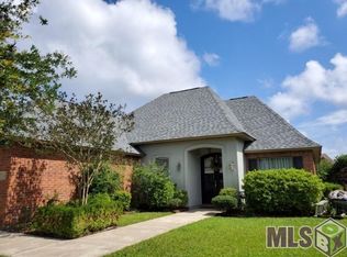 11344 Meadow View Dr, Denham Springs, LA 70726