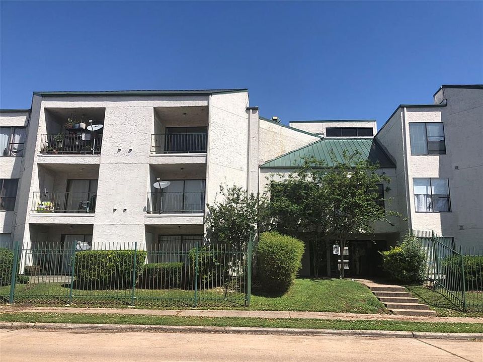 1st image of 2818 S Bartell Dr APT 21