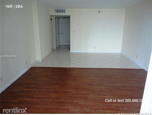 4th image of 100 Bayview Dr APT 909