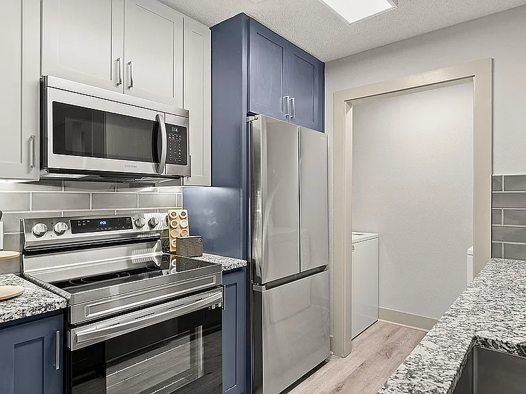 83 Reserve — Photo 3
