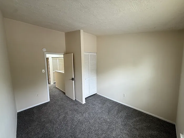 96 Courtland Woods Cir — Photo 15