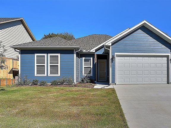 3rd image of 3307 Sweetwater Way