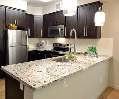 5th image of 860 Quince Ave #305A
