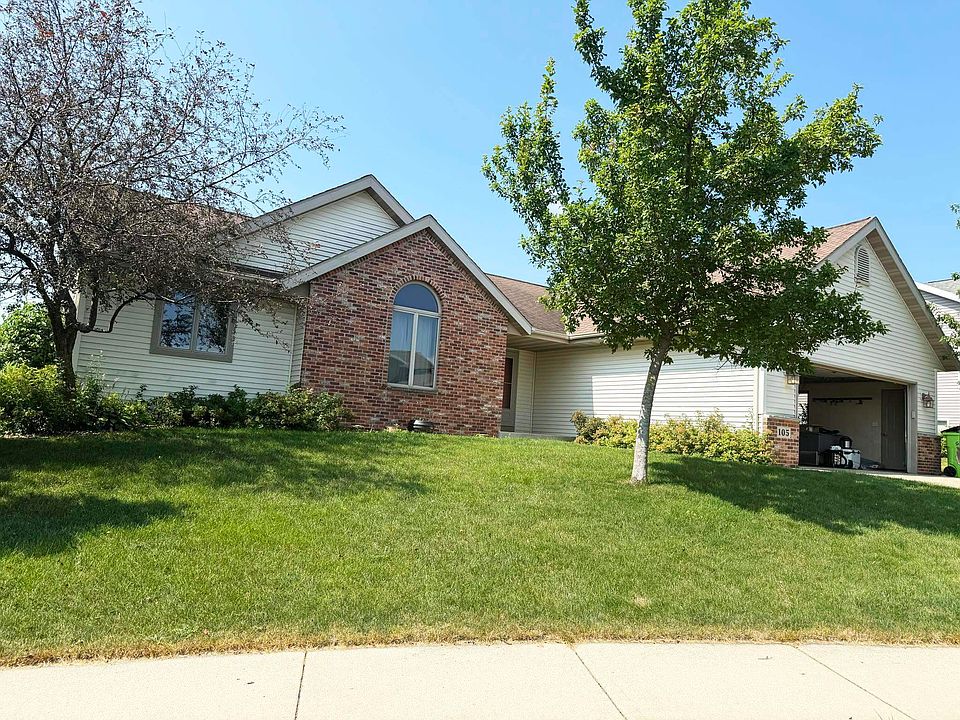 1st image of 105 Empire Dr