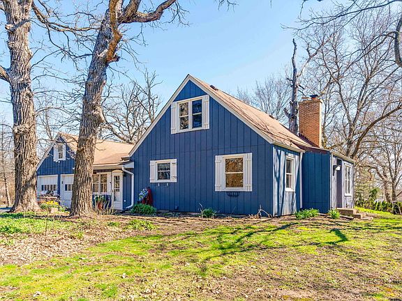 2nd image of 21075 W Oak Knoll Ct