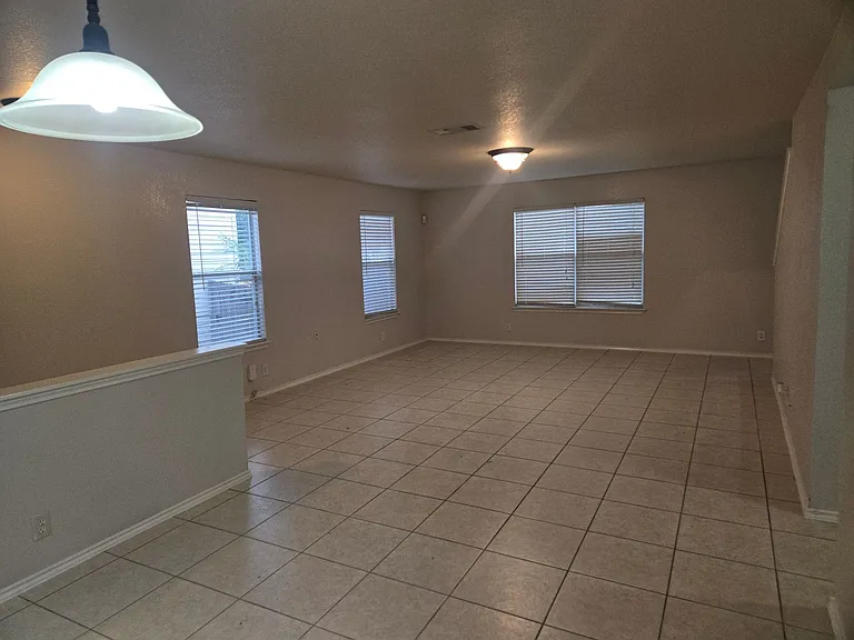 6515 Kestrel Ln — Photo 7