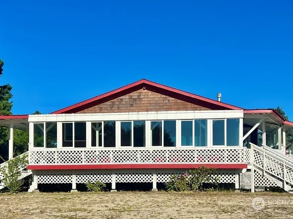 22307 K Place, Ocean Park, WA 98640