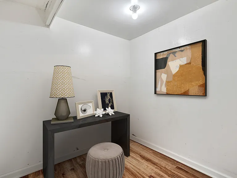 224 Crest St #1 — Photo 3