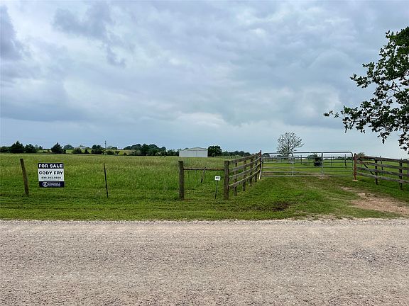2nd image of 8573 Loop Rd