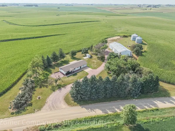 12497 Kestrel Ave, Le Mars, IA 51031