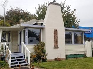 214 S Main St, Omak, WA 98841