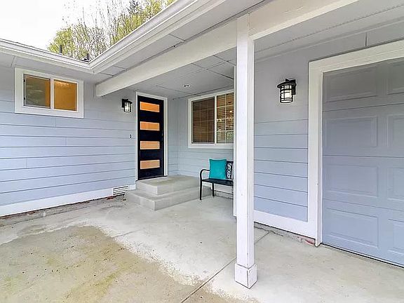 2nd image of 10813 SE 299th Pl