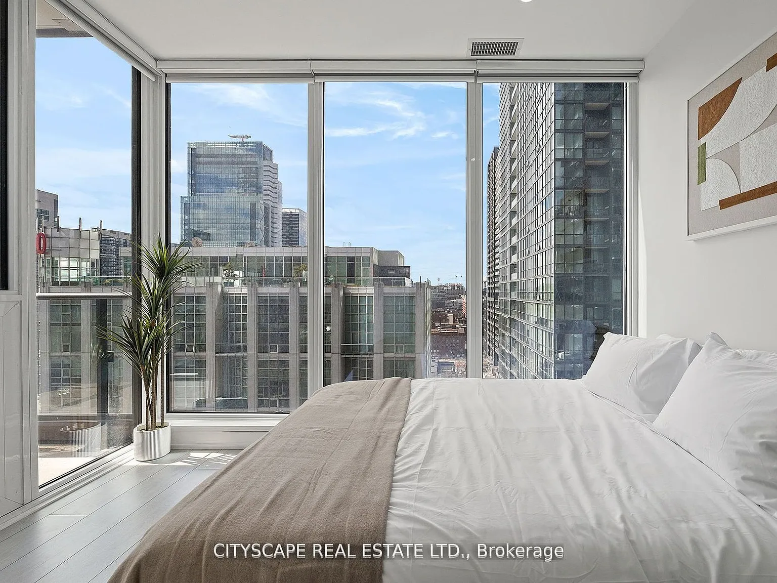 3 bed, $5,000 — Photo 4