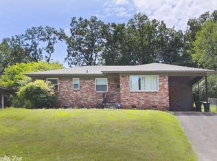 318 Poinsetta Dr, Little Rock, AR 72205