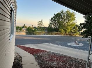 262 Lakeview Dr, Layton, UT 84041