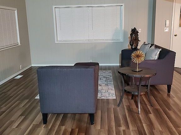 3rd image of 2021 Mahan Ave Space J4